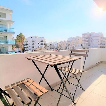 Spacious Lightflooded 2Br Apt / Near Center & Harbour Larnaca Exterior photo